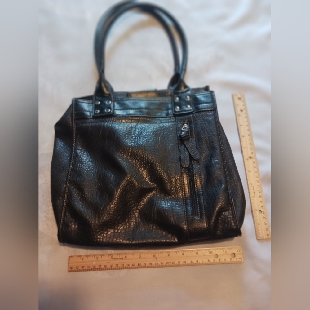 Pium Handbag - Picture 2 of 5